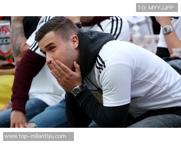 尤文图斯官方宣布禁止3名种族歧视麦肯尼的帕尔马球迷观赛