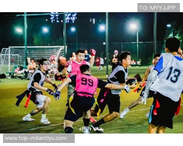 快船全队团建活动共赏橄榄球比赛并拍摄合影留念欢乐时光